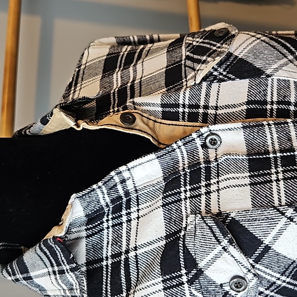 Roots Beaver Canoe Plaid Flannel - Picture 2 of 6